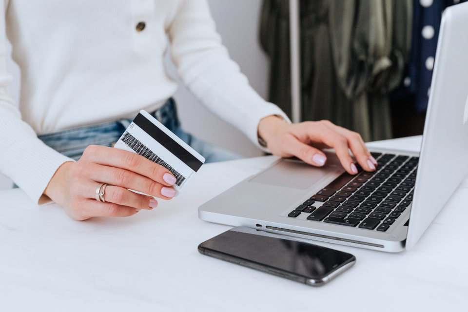 Effizienter verkaufen mit com|CONNECT